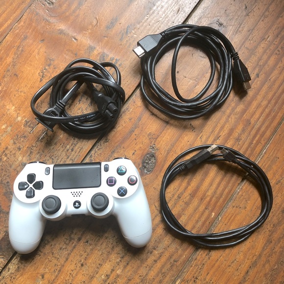 PlayStation 4 Console w/ Controller - Picture 2 of 8